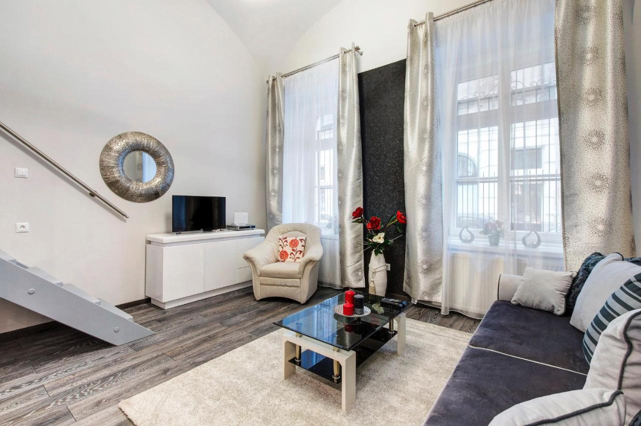 Sweet Dreams In The Heart Of The City Apartman Budapest Szoba fotó